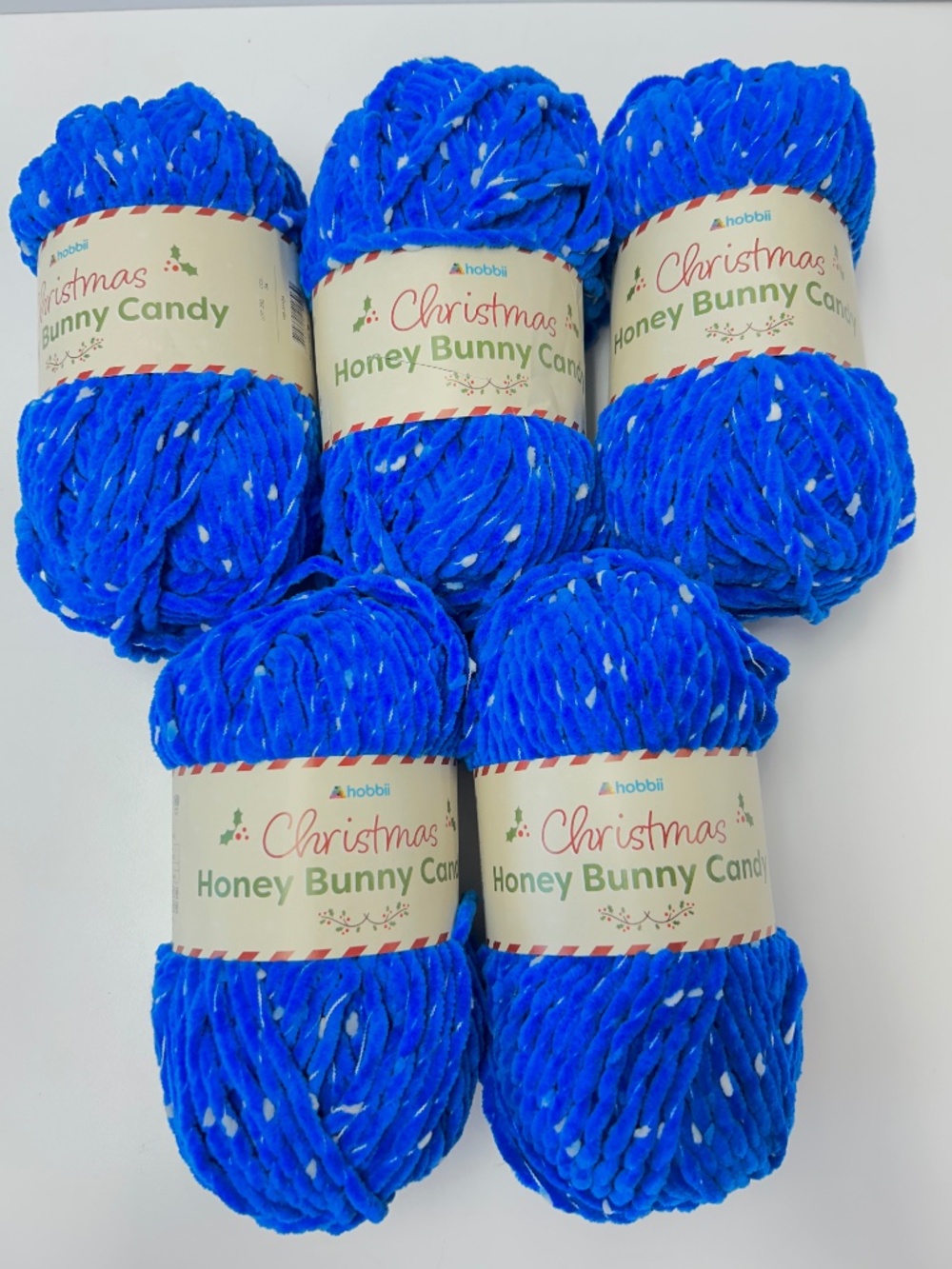New Hobbii Christmas Honey Bunny Candy 5 Skein Yarn Lot Blue White Chenille